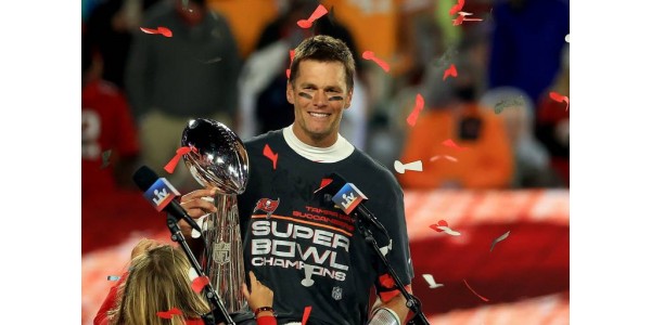Tom Brady voi voittaa Super Bowlin Mestarien liigan, vaikka hän lähti New England Patriotsista